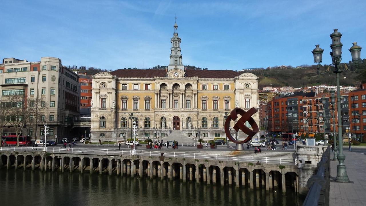 Lux Cityhall + Parking Bilbao Exterior photo